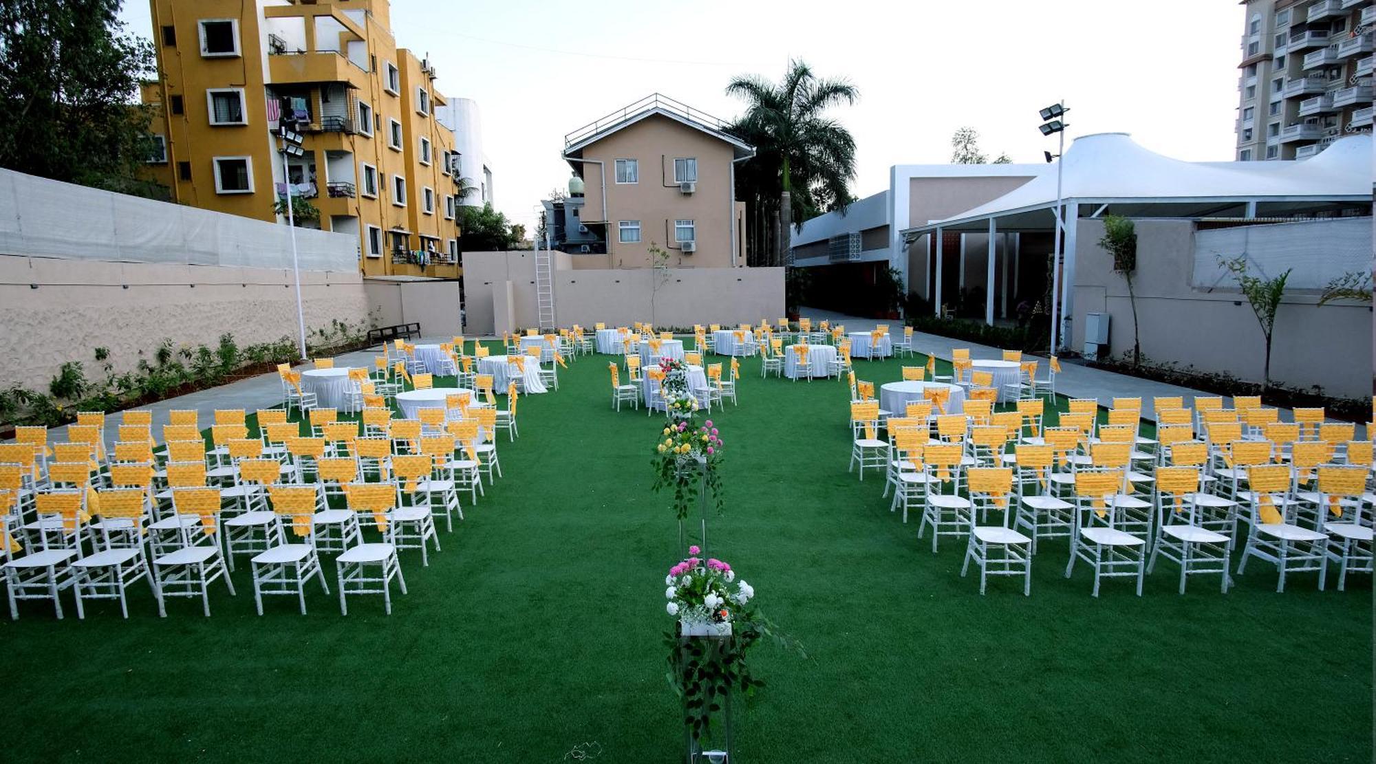 Hotel Haldi นาสิก ภายนอก รูปภาพ