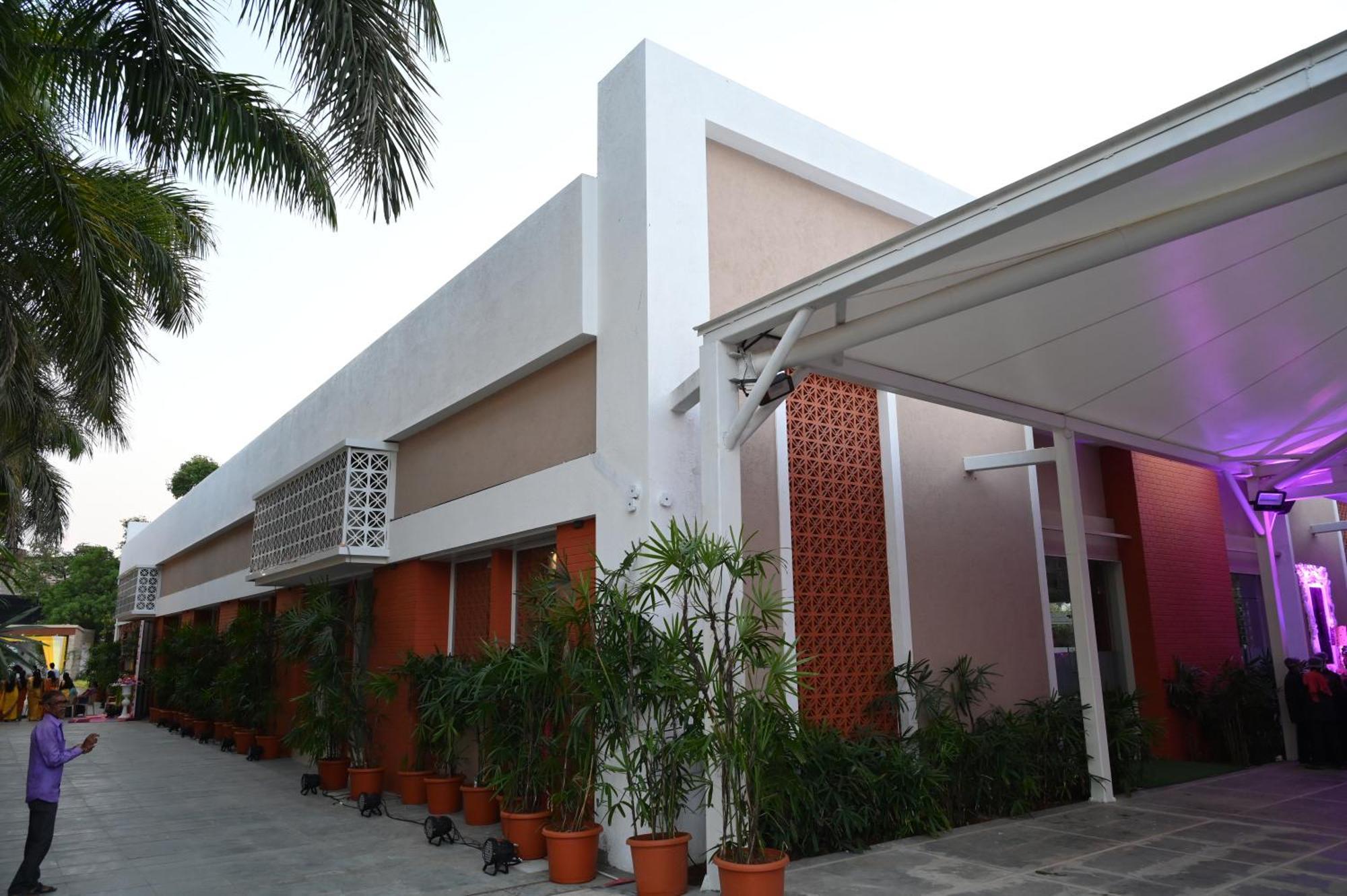 Hotel Haldi นาสิก ภายนอก รูปภาพ